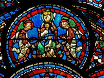 Virgen María - Rezando ante su estatua