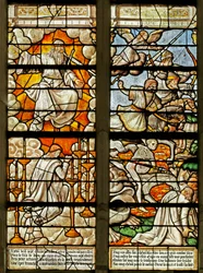 Ventana que representa escenas del Libro de la Revelación