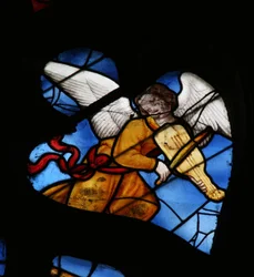 Ventana que representa a un Ángel Musical
