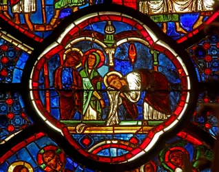 Ventana que representa a San Pedro, Santiago y San Juan en el Sepulcro de la Resurrección