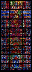 Ventana w106 que representa la iglesia catedral de Noyon