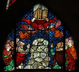 Ventana w14 que representa la Ascensión