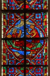 Ventana w207 que representa el nacimiento de Caín