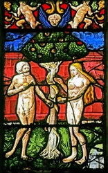 Ventana w2 que representa a Adán y Eva seducidos por el Árbol del Conocimiento del Bien y del Mal