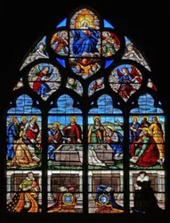 Ventana w39 que representa la Muerte y Asunción de la Virgen María