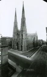 Catedral de San Patricio, Quinta Avenida, 1909