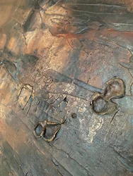 Pátina de bronce agrietada