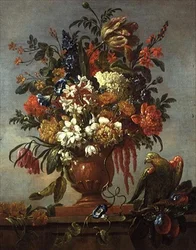 Bodegón de flores en una urna, con un loro rojo