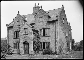 Knobb Hall, Manchester, 1942