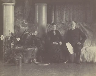El Sr. y la Sra. Charles E. Tiffany en el estudio de Louis C. Tiffany, ca. 1890