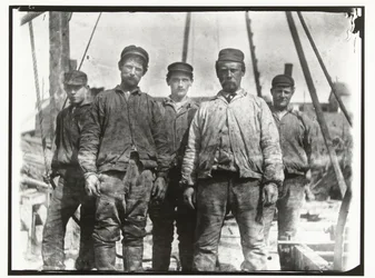 Retrato de grupo de trabajadores en Van Diemenstraat en Amsterdam