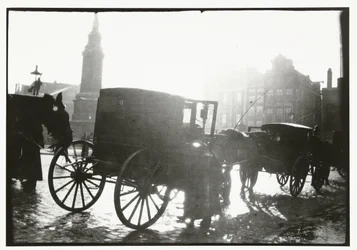 Carruajes en la Plaza Dam de Amsterdam