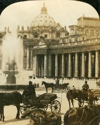 Carruajes junto a la fuente en la Plaza de San Pedro, Roma, Italia, c. 1909