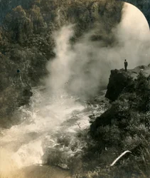 Caldera de Champagne, Wairakei, Nueva Zelanda, c1909