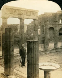 Foro triangular, ruinas de Pompeya, Italia, c. 1909