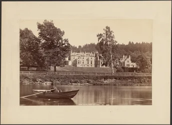 Abbotsford, desde el río