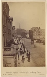 Princes Street, Edimburgo, mirando al este