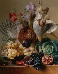 Faisán muerto, perdiz, uvas, col, frutas y flores en un borde