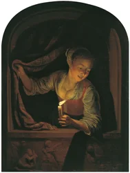Mujer con una vela encendida junto a una ventana