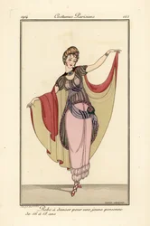 Joven mujer con vestido de baile y capa