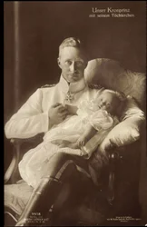 El príncipe heredero Friedrich Wilhelm con su hija, Liersch 7518