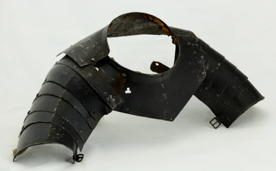 Collar Almain