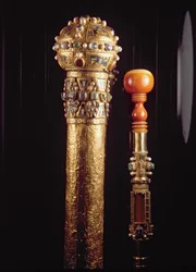 Estuche y fragmento montado del Bastón de San Pedro, c.980