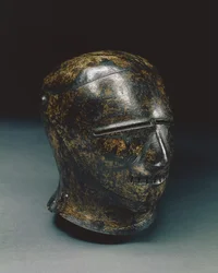 Sallet cerrado con cara grotesca, o visor Schembart, Núremberg, c.1500