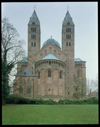 Extremo este de la Catedral de Speyer, comenzada en 1030