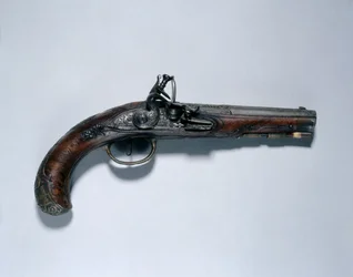 Pistola de chispa, fabricante de barriles Johann Andreas Kuchenreuter (1716-1795), c.1750 (acero, culata de nogal, monturas de latón, barril incrustado con oro, latón y plata)