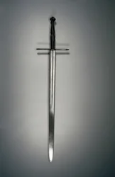 Espada de Mano y Media