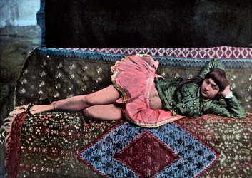 Mujer persa en un harén, c1890