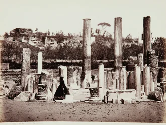 El Templo de Serapis en Pozzuoli, Nápoles