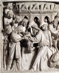 Detalle de los relieves de la silla realizada por Giovanni Pisano: la presentación de Jesús en el templo (detalle)