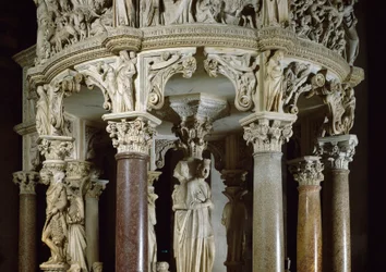 Virtudes teologales y Hércules a la izquierda (detalle)
