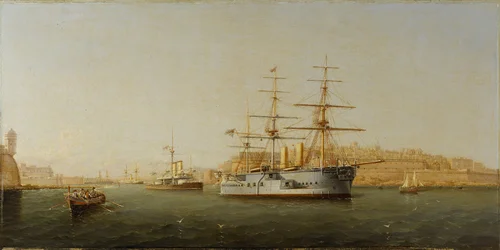 Con el buque HMS "Alexandra" saliendo de Malta, a la derecha se aprecian con todo detalle los edificios de La Valeta (Valletta). Óleo sobre madera de Girolamo Gianni (1837-1895)