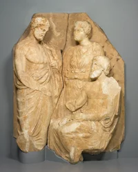 Fragmento de un Naiskos Funerario