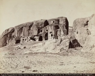 Una iglesia bizantina tallada en la roca, ubicada cerca de Ayache-in, en las afueras de la Estación Hamam, Turquía
