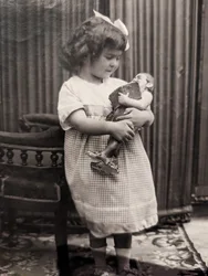 Frida Kahlo de niña (foto)