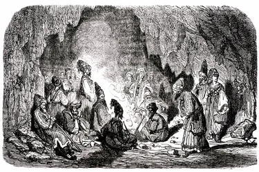 Sindbad el marino (Simbad) - cuento de las mil y una (1001) noches - ilustración de Gustave Dore - Edición Maxwell 1865 - Primer viaje: Sindbad, abandonado en medio del mar por sus compañeros, llega a una isla y encuentra en una cueva a la palefrenie