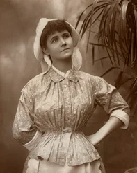 Agnes Hewitt, actriz británica, 1887