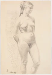 Modelo femenina de pie