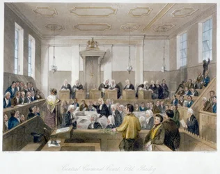 Dentro del Tribunal Penal Central, Old Bailey, con una corte en sesión, Ciudad de Londres