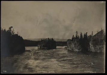 Five Fingers Rapids, fotógrafo, H.C. Barley, Skagway, sin fecha (foto en b/n)