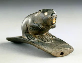 Pipa de plataforma con efigie de castor, 100 a.C.-200 d.C.