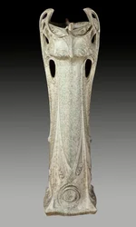 Art Nouveau: jardinera de hacia 1902-1903 realizada por Hector Guimard (1867-1942), siglo XX. Sèvres, Museo Nacional de Cerámica.
