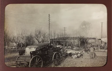 Primera Guerra Mundial: Ucrania en los años 1914-1916 durante la invasión del ejército alemán. Militar en el sitio de un bombardeo
