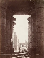 Tebas, Templo del Ramesseum, Interior de la Sala Hipóstila