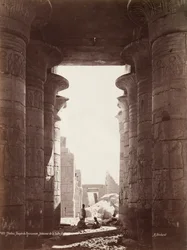 Tebas, Templo del Ramesseum, Interior de la Sala Hipóstila, 1870s
