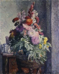 Interior con ramo de flores